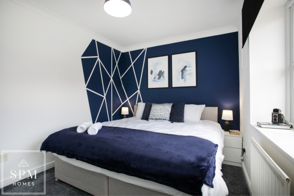 Contractor Bedroom - Sheffield Sheffield serviced accommodation by SPM Homes - weekly cleaning, all bills included, flexible terms.